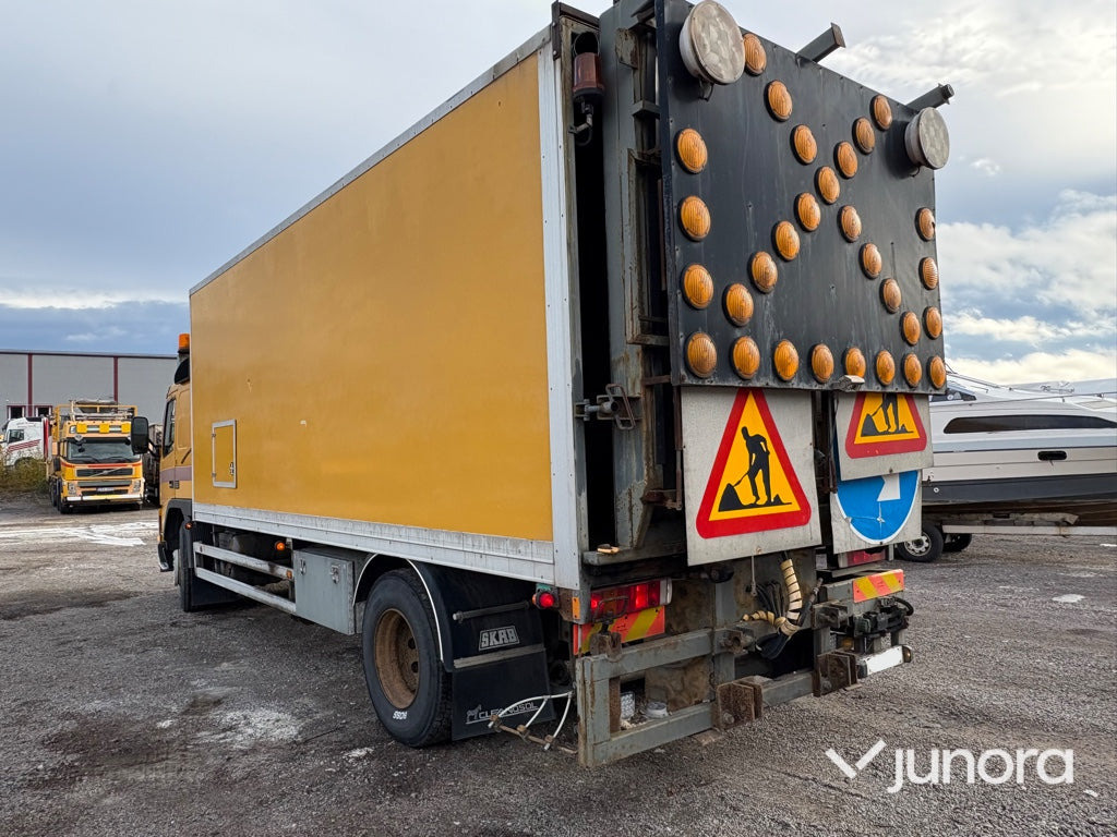 Lastbil - Volvo FM7 4X2 - Bakwagen: afbeelding 3 Lastbil - Volvo FM7 4X2 - Bakwagen: afbeelding 3