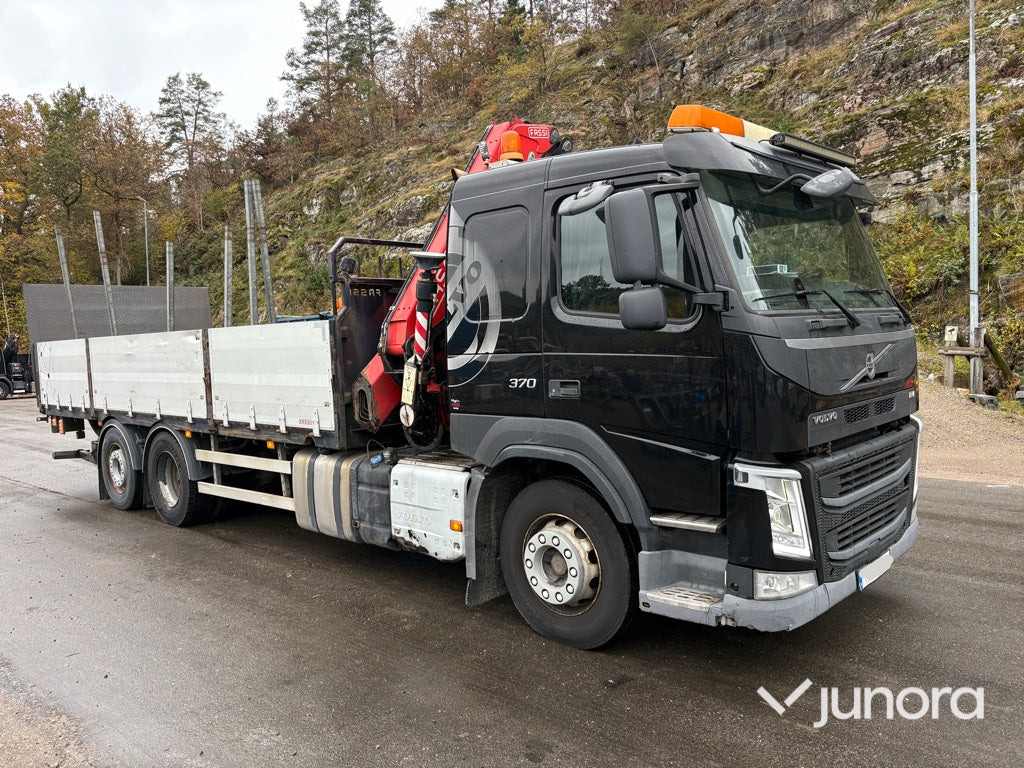 Lastbil med kran - Volvo FM 370 FASSI F155 - Vrachtwagen met open laadbak, Kraanwagen: afbeelding 1 Lastbil med kran - Volvo FM 370 FASSI F155 - Vrachtwagen met open laadbak, Kraanwagen: afbeelding 1