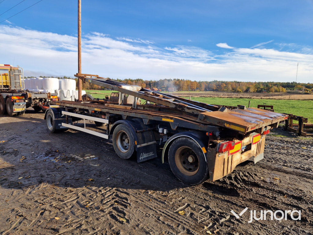 Lastväxlarvagn + Tipp - Härryda, THLBS-300-N - Containertransporter/ Wissellaadbak aanhangwagen: afbeelding 1 Lastväxlarvagn + Tipp - Härryda, THLBS-300-N - Containertransporter/ Wissellaadbak aanhangwagen: afbeelding 1