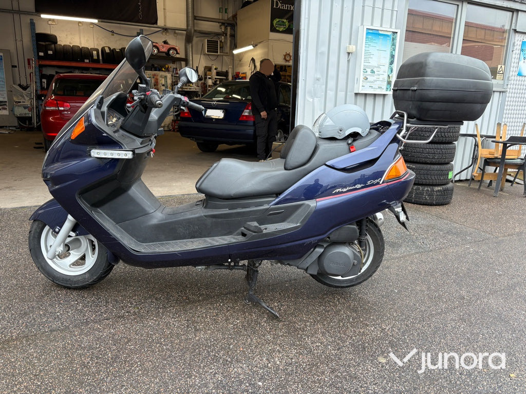 Motorcykel Yamaha YP250D SG 02 - Motorfiets: afbeelding 5 Motorcykel Yamaha YP250D SG 02 - Motorfiets: afbeelding 5