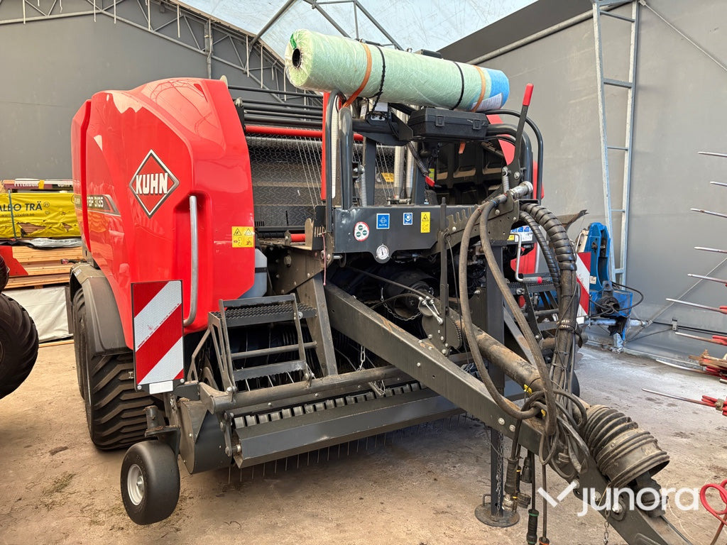 Rundbalspress & Inplastare - Kuhn FBP 3135 Intelliwrap - Ronde balenpers, Wikkelaar: afbeelding 2 Rundbalspress & Inplastare - Kuhn FBP 3135 Intelliwrap - Ronde balenpers, Wikkelaar: afbeelding 2