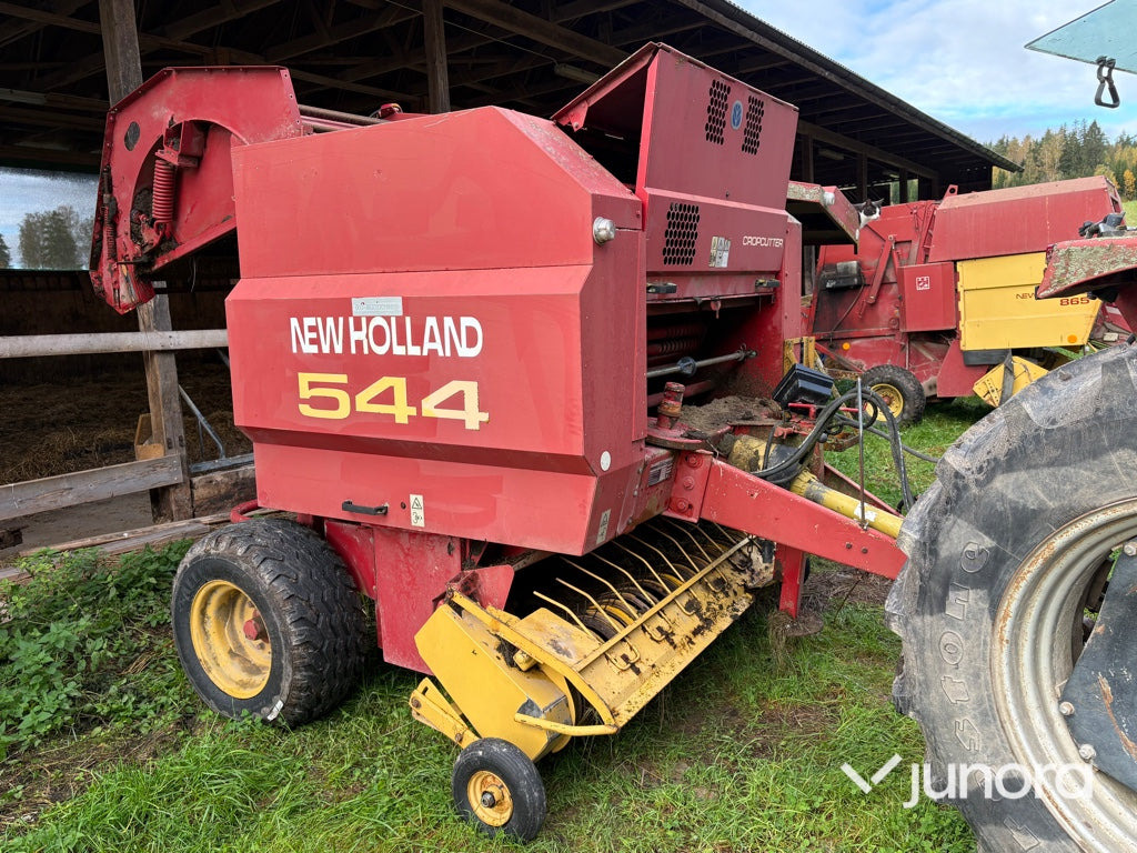 Rundbalspress New Holland 544 Cropcutter - Ronde balenpers: afbeelding 4 Rundbalspress New Holland 544 Cropcutter - Ronde balenpers: afbeelding 4