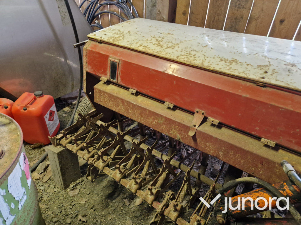 Såmaskin IH Mccormick - Zaai-/ Plantmachine: afbeelding 4 Såmaskin IH Mccormick - Zaai-/ Plantmachine: afbeelding 4