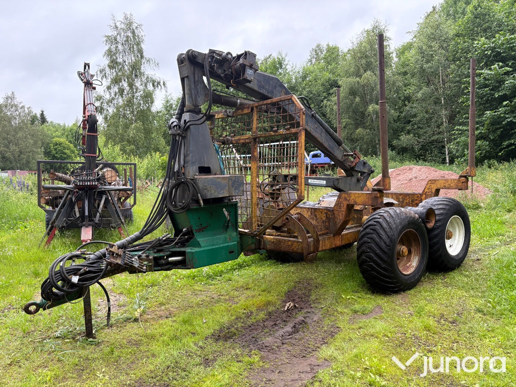 Skogsvagn med kran - Uitrijwagen: afbeelding 1 Skogsvagn med kran - Uitrijwagen: afbeelding 1