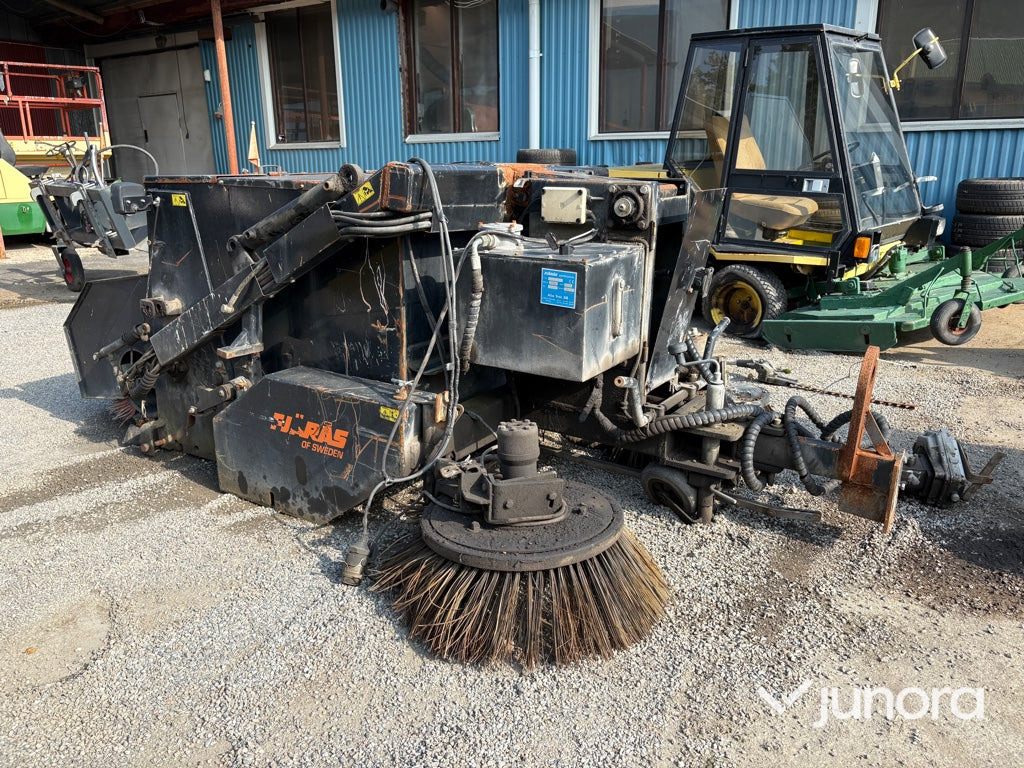 Sopmaskin Bogserad - Fjärås, FS 700 - Veegwagen: afbeelding 2 Sopmaskin Bogserad - Fjärås, FS 700 - Veegwagen: afbeelding 2