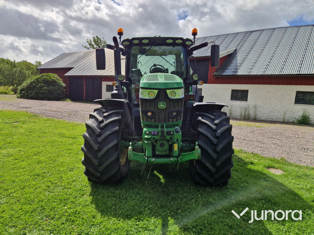 Traktor John Deere 6155R - Tractor: afbeelding 2 Traktor John Deere 6155R - Tractor: afbeelding 2