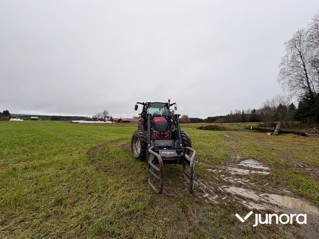 Traktor - Valtra A115 - Tractor: afbeelding 4 Traktor - Valtra A115 - Tractor: afbeelding 4