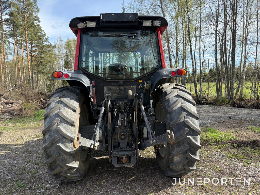 Valtra N101 - Tractor: afbeelding 5 Valtra N101 - Tractor: afbeelding 5