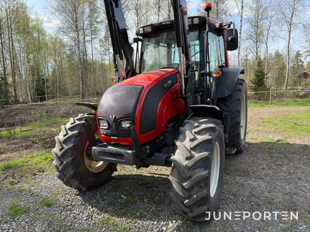 Valtra N101 - Tractor: afbeelding 2 Valtra N101 - Tractor: afbeelding 2