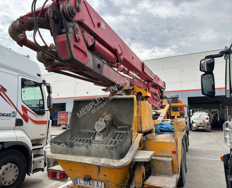 Mercedes SK 2435 K - Betonpomp: afbeelding 2 Mercedes SK 2435 K - Betonpomp: afbeelding 2