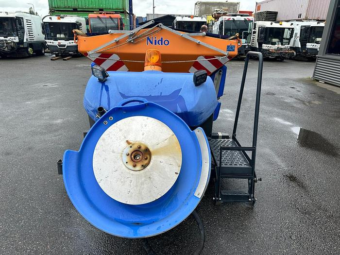 Nido Stratos B20-24 VCLN-490 - Zout/ Zandstrooier: afbeelding 4 Nido Stratos B20-24 VCLN-490 - Zout/ Zandstrooier: afbeelding 4
