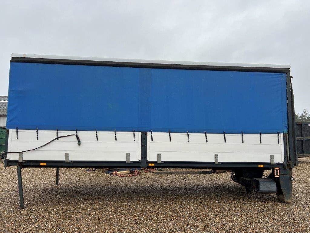 6500mm fragtlad med 2500 kg lift - Gesloten laadbak: afbeelding 3 6500mm fragtlad med 2500 kg lift - Gesloten laadbak: afbeelding 3