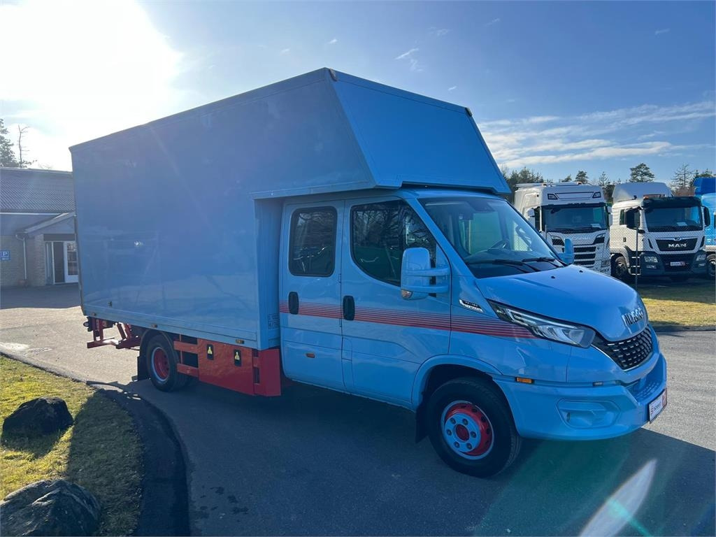 Iveco Daily 70C18 - dobbelt cab - Bakwagen: afbeelding 2 Iveco Daily 70C18 - dobbelt cab - Bakwagen: afbeelding 2