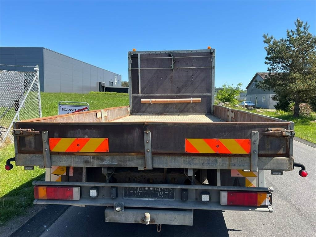 Iveco Eurocargo 120E24 FP - Vrachtwagen met open laadbak: afbeelding 4 Iveco Eurocargo 120E24 FP - Vrachtwagen met open laadbak: afbeelding 4