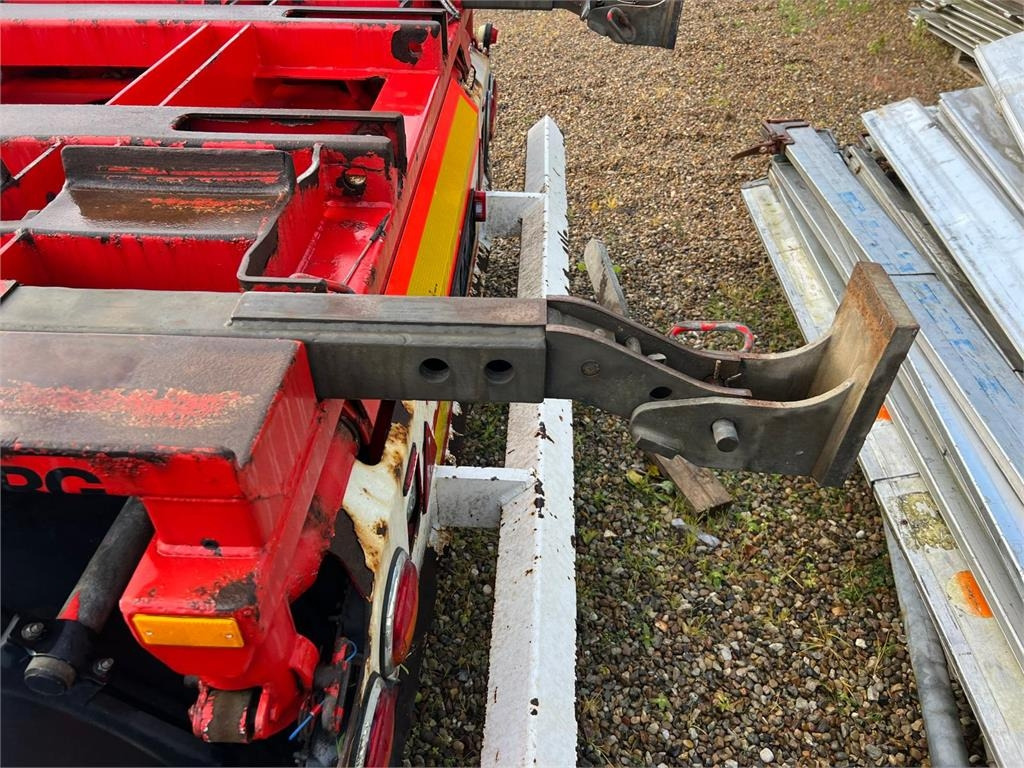 Kel-Berg D24B3 6,0 - 6,5 mtr. containere - Haakarm/ Portaalarm aanhanger: afbeelding 4 Kel-Berg D24B3 6,0 - 6,5 mtr. containere - Haakarm/ Portaalarm aanhanger: afbeelding 4