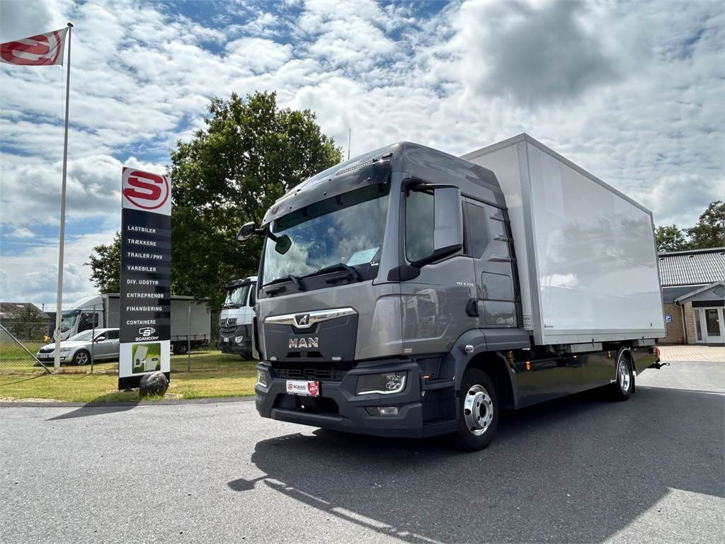 MAN TGL 8-220 4x2 BL incl. 2 stk veksellad - Containertransporter/ Wissellaadbak vrachtwagen: afbeelding 5 MAN TGL 8-220 4x2 BL incl. 2 stk veksellad - Containertransporter/ Wissellaadbak vrachtwagen: afbeelding 5