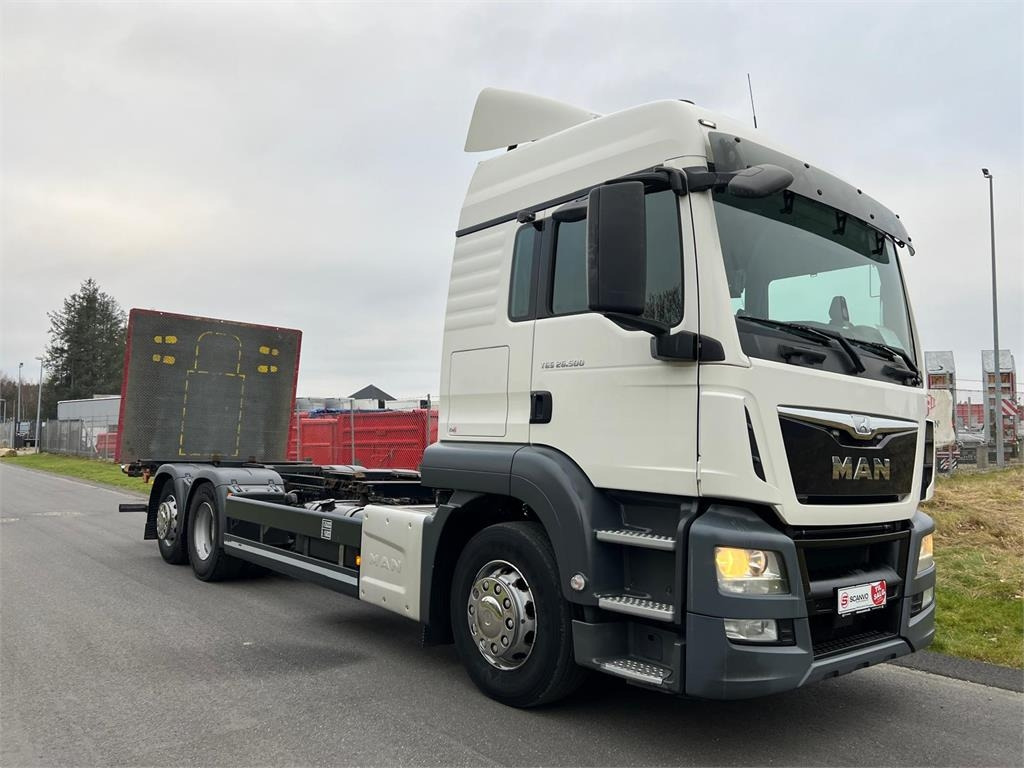 MAN TGS 26-500 6x2-4 LL - Containertransporter/ Wissellaadbak vrachtwagen: afbeelding 2 MAN TGS 26-500 6x2-4 LL - Containertransporter/ Wissellaadbak vrachtwagen: afbeelding 2