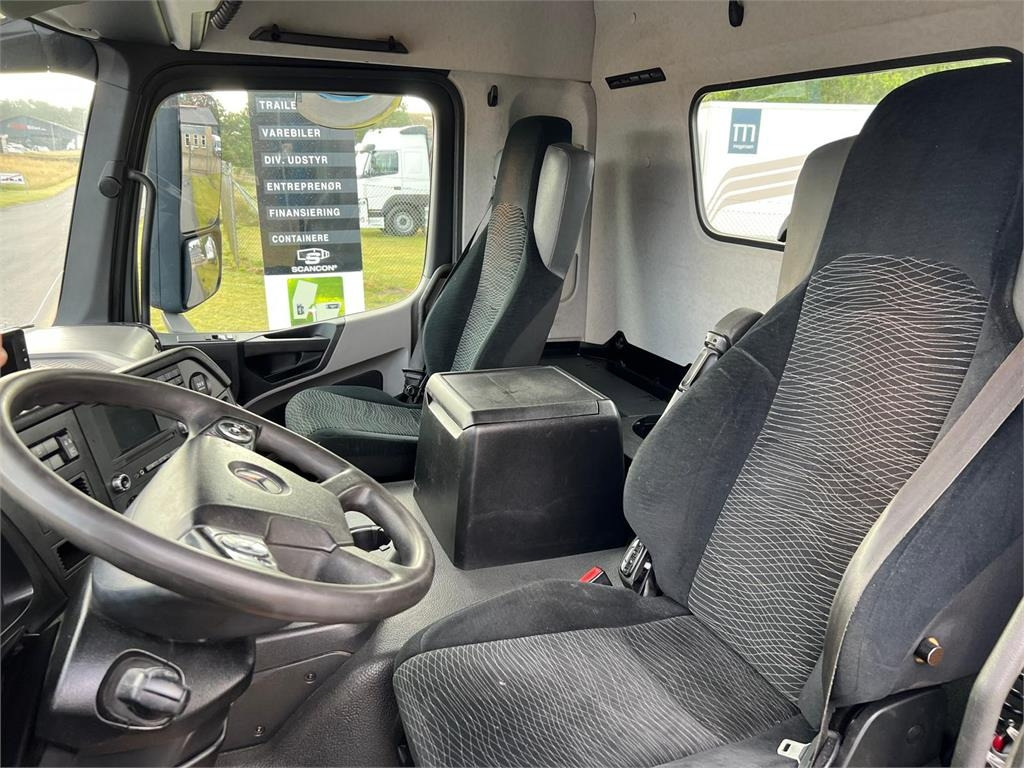 Portaalarmsysteem vrachtwagen Mercedes-Benz Antos 2546 L: afbeelding 7 Portaalarmsysteem vrachtwagen Mercedes-Benz Antos 2546 L: afbeelding 7