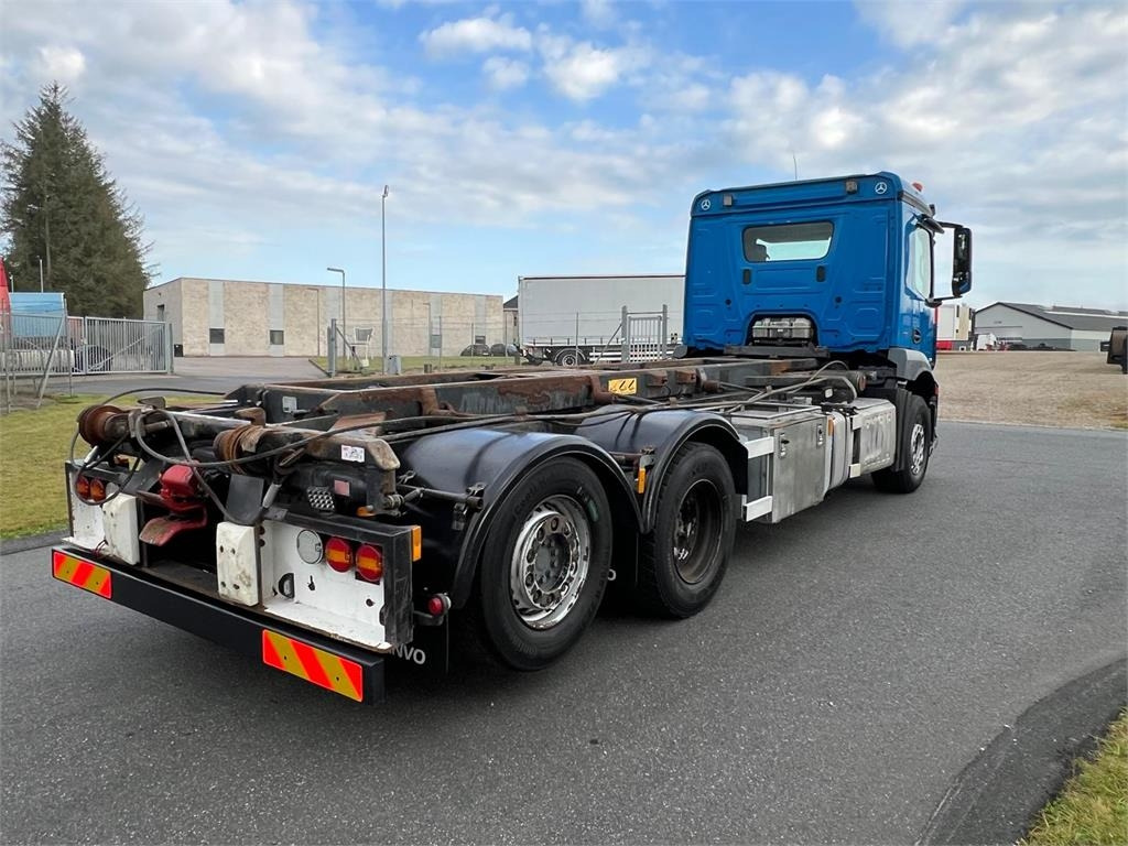 Mercedes-Benz Antos 2546 L - Portaalarmsysteem vrachtwagen: afbeelding 4 Mercedes-Benz Antos 2546 L - Portaalarmsysteem vrachtwagen: afbeelding 4