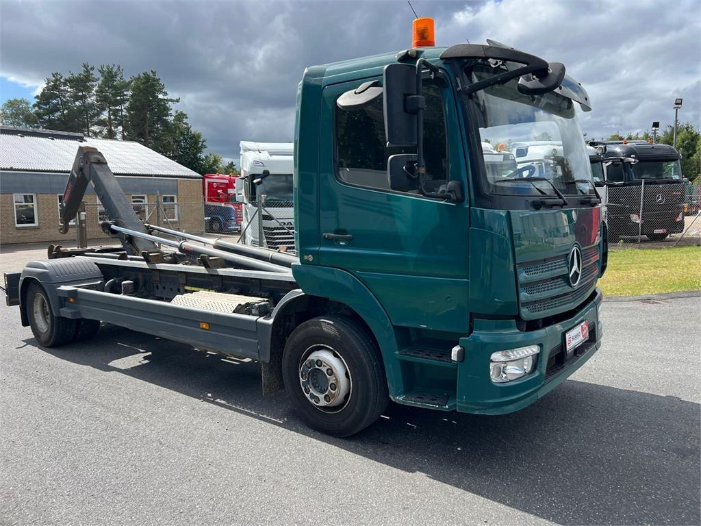 Mercedes-Benz Atego 1521 - Haakarmsysteem vrachtwagen: afbeelding 2 Mercedes-Benz Atego 1521 - Haakarmsysteem vrachtwagen: afbeelding 2