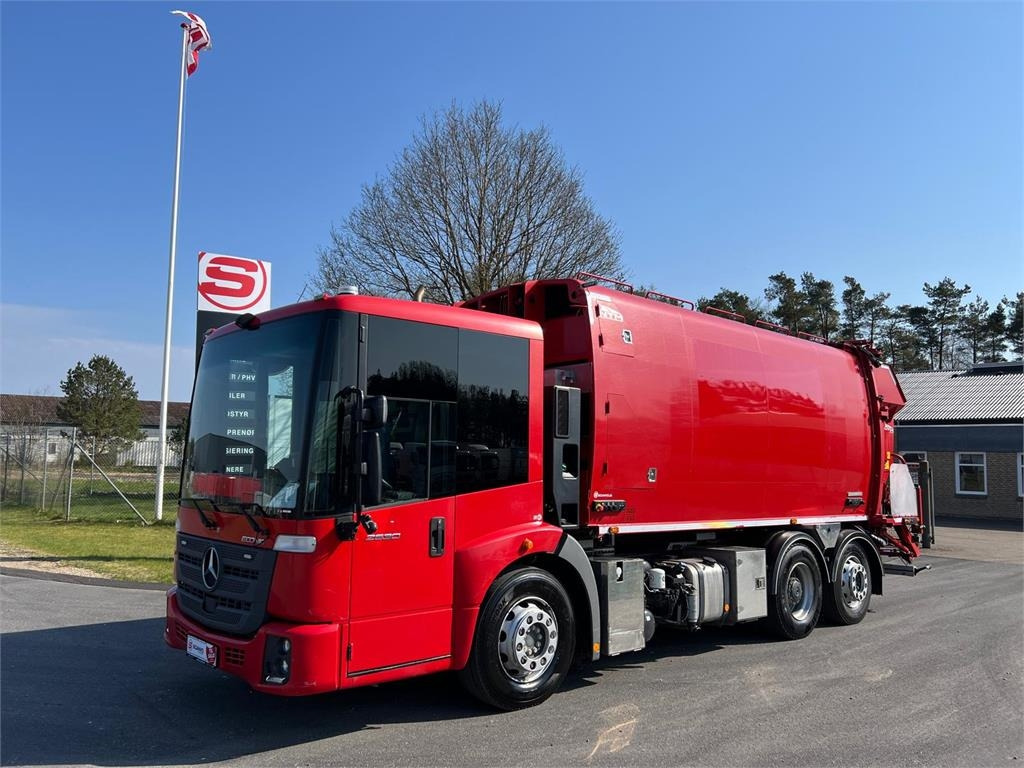 Mercedes-Benz Econic 2630L ENA 4 kammer NTM - Vuilniswagen: afbeelding 2 Mercedes-Benz Econic 2630L ENA 4 kammer NTM - Vuilniswagen: afbeelding 2