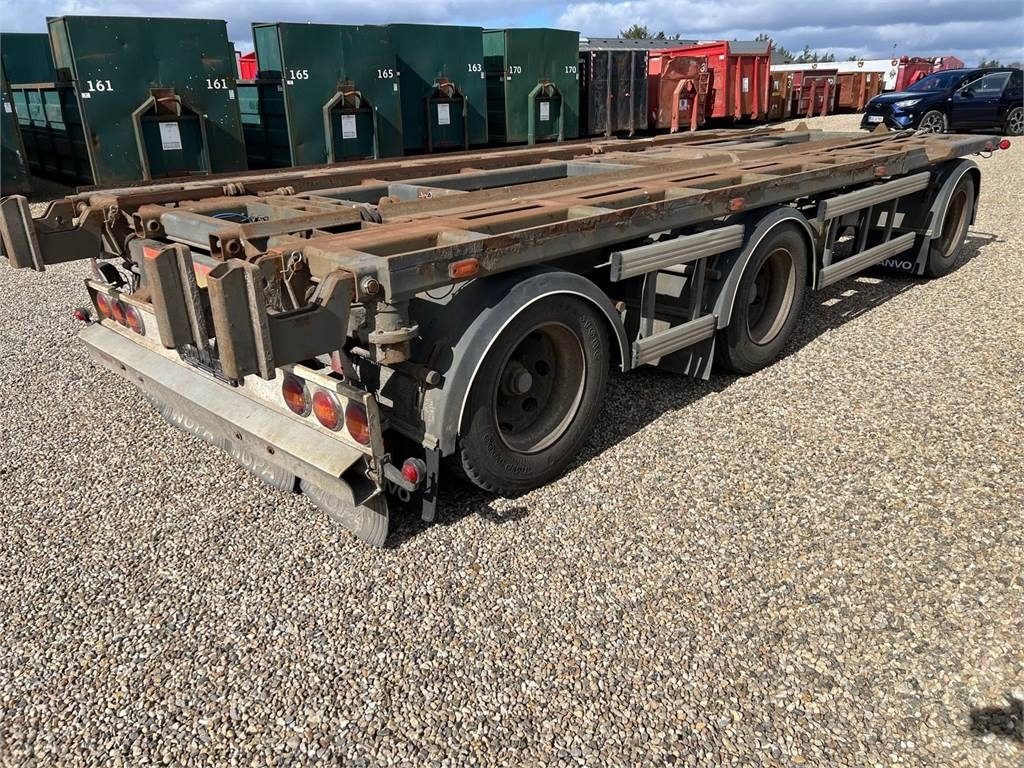 Nopa PTC240 24 ton - 6,5 mtr - 7,0 mtr container - Haakarm/ Portaalarm aanhanger: afbeelding 3 Nopa PTC240 24 ton - 6,5 mtr - 7,0 mtr container - Haakarm/ Portaalarm aanhanger: afbeelding 3