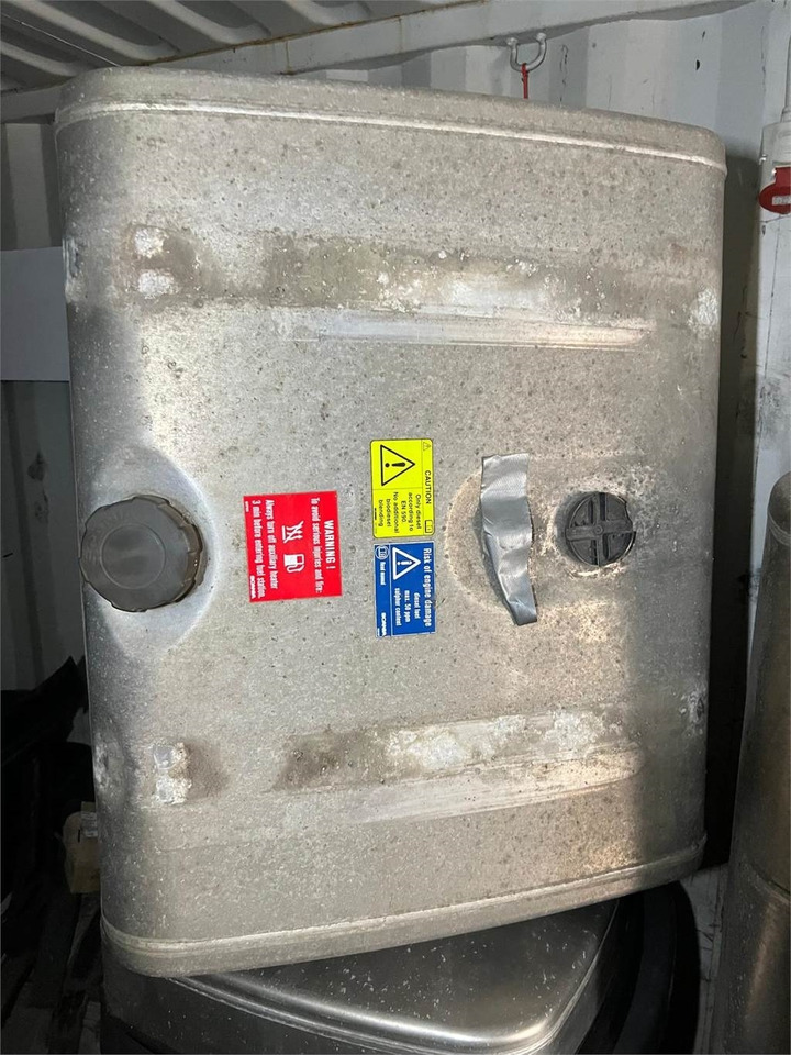 Scania 350 ltr dieseltank nr 1517005 - Brandstoftank voor Vrachtwagen: afbeelding 1 Scania 350 ltr dieseltank nr 1517005 - Brandstoftank voor Vrachtwagen: afbeelding 1
