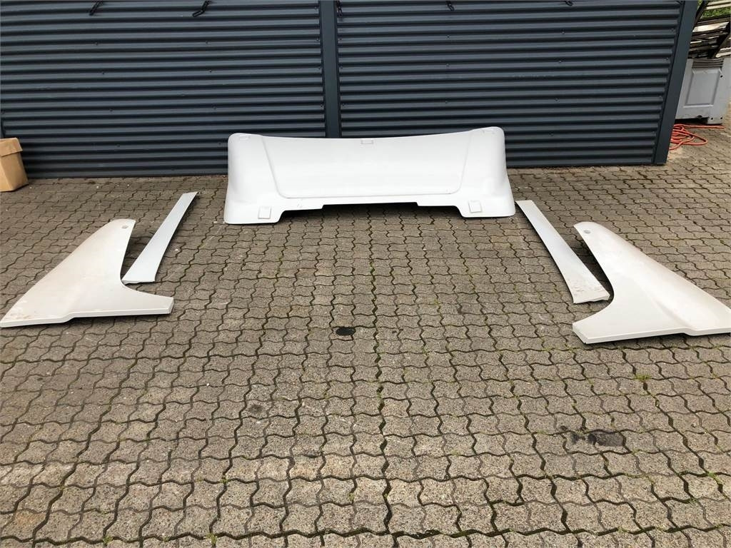 Scania Spoilersæt CR19 Highline  - Aerokit/ Spoiler voor Vrachtwagen: afbeelding 3 Scania Spoilersæt CR19 Highline  - Aerokit/ Spoiler voor Vrachtwagen: afbeelding 3