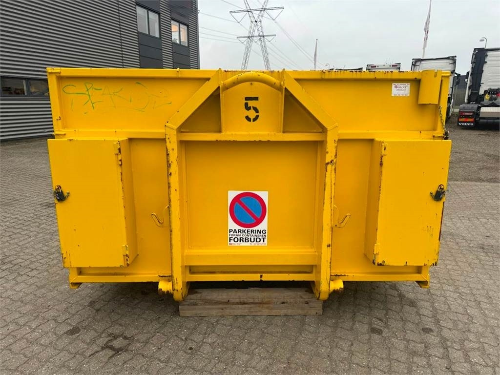Skibby Jensen Smedie 6000 mm + Holdere til stillad - Open laadbak: afbeelding 2 Skibby Jensen Smedie 6000 mm + Holdere til stillad - Open laadbak: afbeelding 2