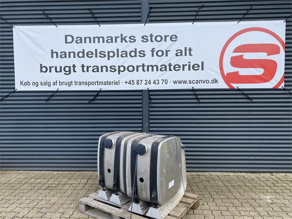 Volvo 200 ltr Volvo Dieseltank - Brandstoftank voor Vrachtwagen: afbeelding 1 Volvo 200 ltr Volvo Dieseltank - Brandstoftank voor Vrachtwagen: afbeelding 1