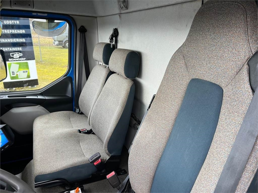 Volvo FL 240 (12 ton) NTM 9,7m3 - Vuilniswagen: afbeelding 5 Volvo FL 240 (12 ton) NTM 9,7m3 - Vuilniswagen: afbeelding 5