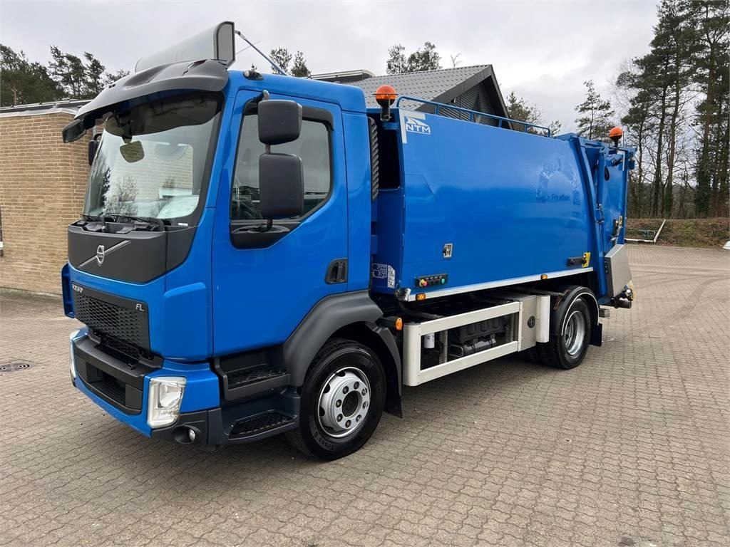 Volvo FL 240 (12 ton) NTM 9,7m3 - Vuilniswagen: afbeelding 1 Volvo FL 240 (12 ton) NTM 9,7m3 - Vuilniswagen: afbeelding 1