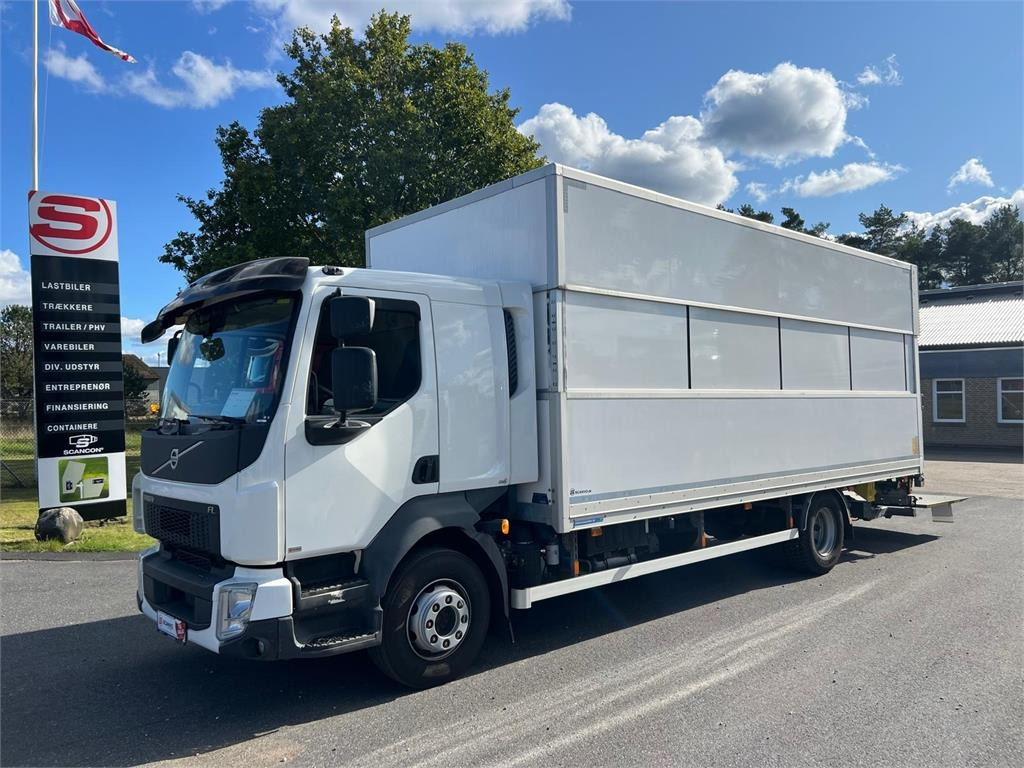 Volvo FL 250 16 ton  - Bakwagen: afbeelding 1 Volvo FL 250 16 ton  - Bakwagen: afbeelding 1