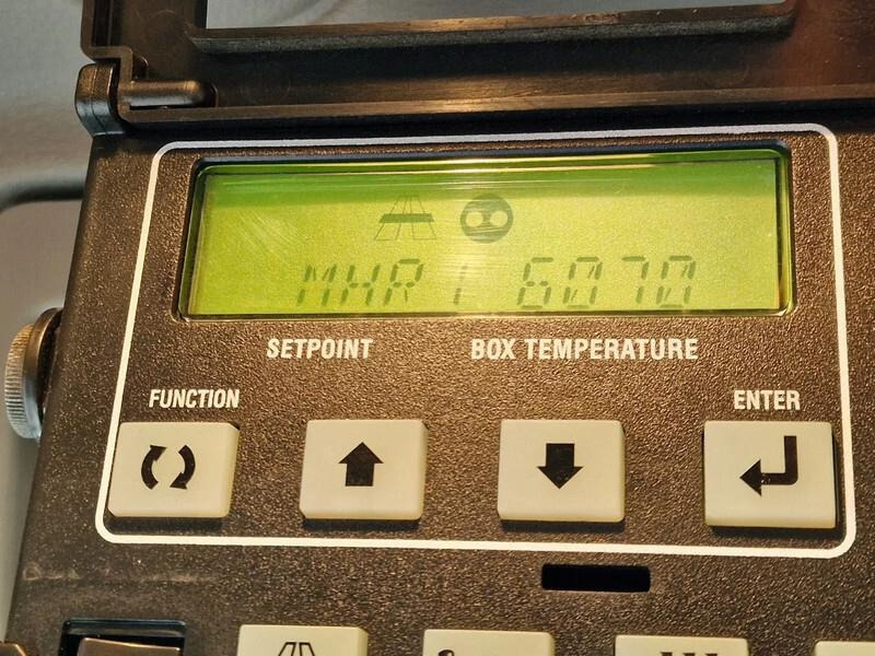 Koelwagen vrachtwagen Volvo FL 280 (12 ton) Dobbelt compartment: afbeelding 19