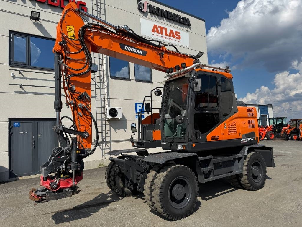 Doosan DX165W-5 PYÖRITTÄJÄLLÄ - Mobiele graafmachine: afbeelding 2 Doosan DX165W-5 PYÖRITTÄJÄLLÄ - Mobiele graafmachine: afbeelding 2