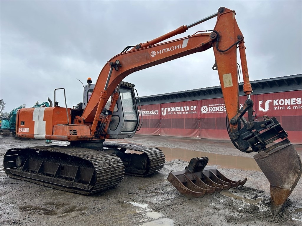 Hitachi MYYTY!!SOLD! EX100M-2 - Rupsgraafmachine: afbeelding 3 Hitachi MYYTY!!SOLD! EX100M-2 - Rupsgraafmachine: afbeelding 3