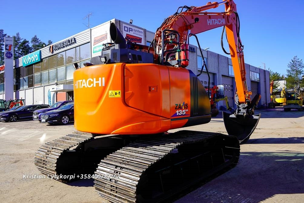 Hitachi ZX135US-6 METSÄALUSTALLA - Rupsgraafmachine: afbeelding 5 Hitachi ZX135US-6 METSÄALUSTALLA - Rupsgraafmachine: afbeelding 5