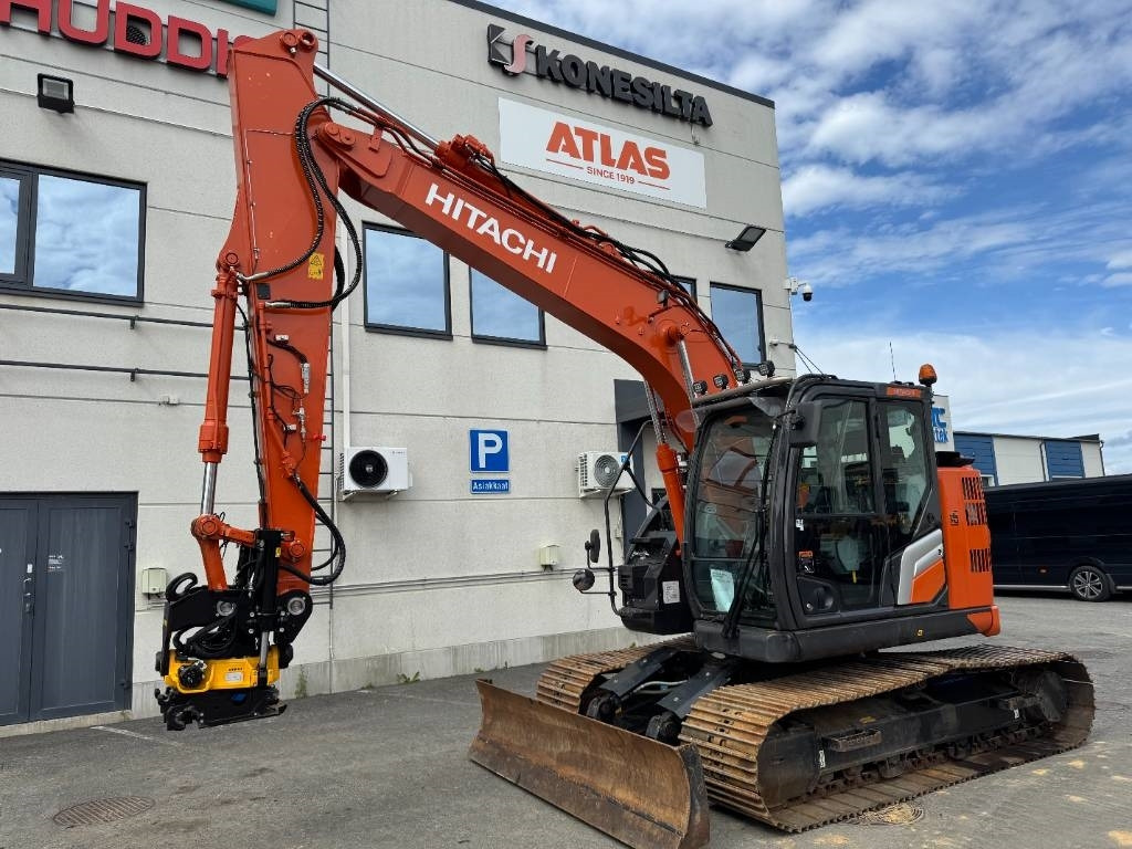 Hitachi ZX135USBL-7 PYÖRITTÄJÄLLÄ - Rupsgraafmachine: afbeelding 2 Hitachi ZX135USBL-7 PYÖRITTÄJÄLLÄ - Rupsgraafmachine: afbeelding 2