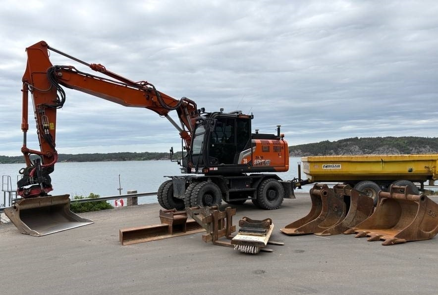 Hitachi ZX180W-7 HUIPPUVARUSTEET STAGE 5 - Mobiele graafmachine: afbeelding 3 Hitachi ZX180W-7 HUIPPUVARUSTEET STAGE 5 - Mobiele graafmachine: afbeelding 3