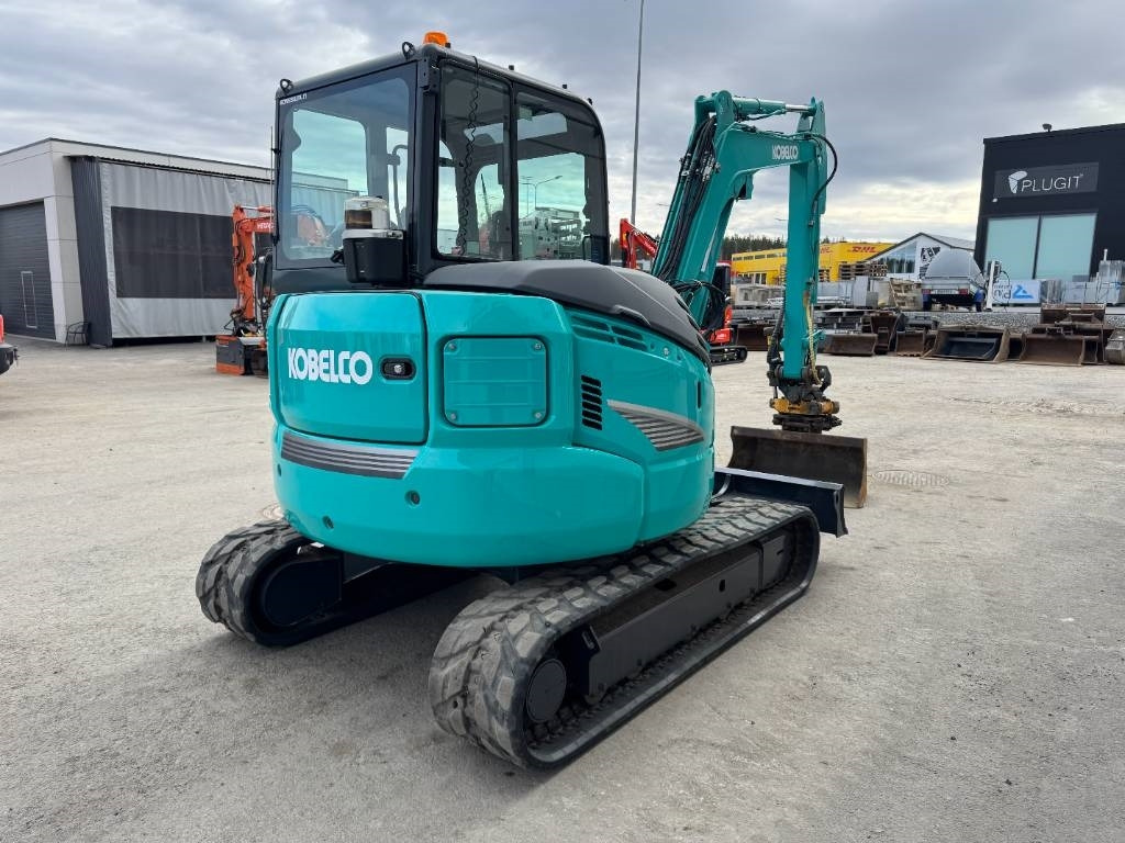 Kobelco SK45SRX-6 Pyörittäjä pihdeillä - Minigraafmachine: afbeelding 5 Kobelco SK45SRX-6 Pyörittäjä pihdeillä - Minigraafmachine: afbeelding 5