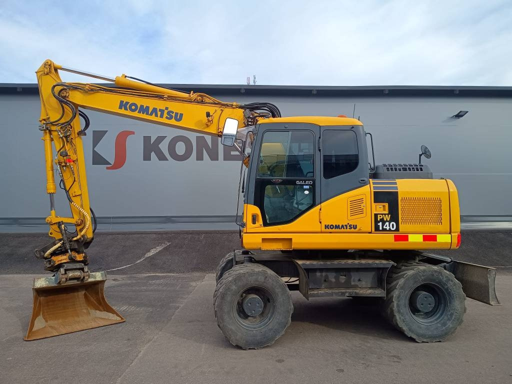 Komatsu MYYTY! SOLD! PW140-7 PYÖRITTÄJÄLLÄ - Mobiele graafmachine: afbeelding 1 Komatsu MYYTY! SOLD! PW140-7 PYÖRITTÄJÄLLÄ - Mobiele graafmachine: afbeelding 1