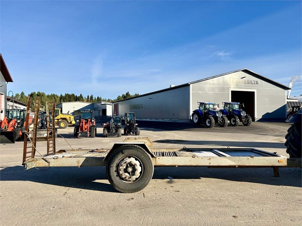 Omavalmiste 1 akselinen lavetti 6m  - Dieplader aanhangwagen: afbeelding 1 Omavalmiste 1 akselinen lavetti 6m  - Dieplader aanhangwagen: afbeelding 1