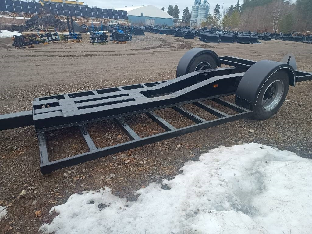 Traktorilavetti 6-8tn 1-akselinen  - Dieplader aanhangwagen: afbeelding 2 Traktorilavetti 6-8tn 1-akselinen  - Dieplader aanhangwagen: afbeelding 2