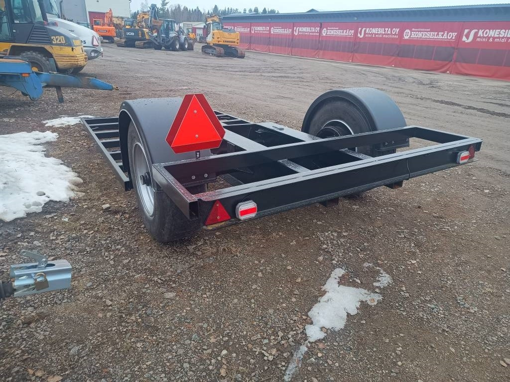Traktorilavetti 6-8tn 1-akselinen  - Dieplader aanhangwagen: afbeelding 3 Traktorilavetti 6-8tn 1-akselinen  - Dieplader aanhangwagen: afbeelding 3
