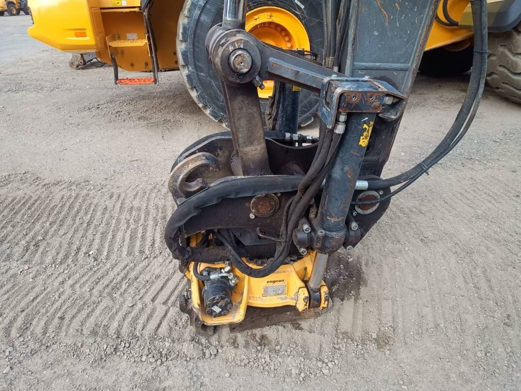 Volvo EC140DL PYÖRITTÄJÄLLÄ - Rupsgraafmachine: afbeelding 2 Volvo EC140DL PYÖRITTÄJÄLLÄ - Rupsgraafmachine: afbeelding 2