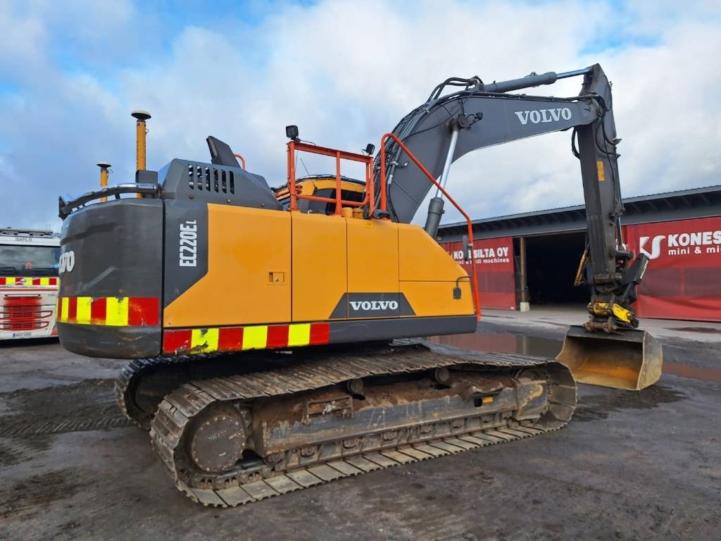 Volvo EC220EL HUIPPUVARUSTEILLA - Rupsgraafmachine: afbeelding 4 Volvo EC220EL HUIPPUVARUSTEILLA - Rupsgraafmachine: afbeelding 4