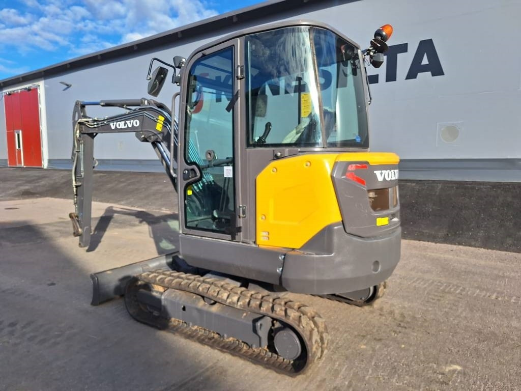 Volvo EC35D HIENO KUNTO - Minigraafmachine: afbeelding 2 Volvo EC35D HIENO KUNTO - Minigraafmachine: afbeelding 2