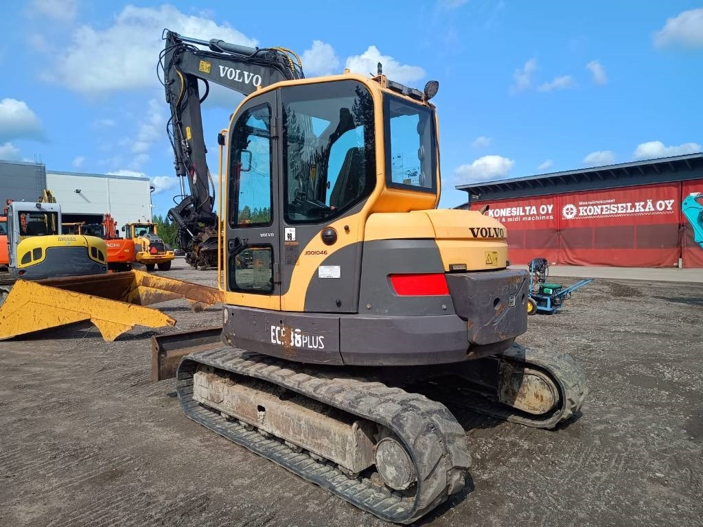 Volvo ECR88 PLUS PYÖRITTÄJÄLLÄ - Minigraafmachine: afbeelding 2 Volvo ECR88 PLUS PYÖRITTÄJÄLLÄ - Minigraafmachine: afbeelding 2