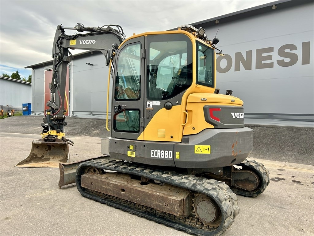 Volvo ECR88D + TYÖLAITTEET - Minigraafmachine: afbeelding 2 Volvo ECR88D + TYÖLAITTEET - Minigraafmachine: afbeelding 2