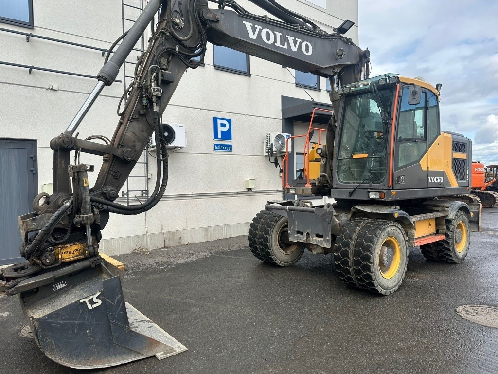 Volvo EW160E PYÖRITTÄJÄLLÄ - Mobiele graafmachine: afbeelding 2 Volvo EW160E PYÖRITTÄJÄLLÄ - Mobiele graafmachine: afbeelding 2